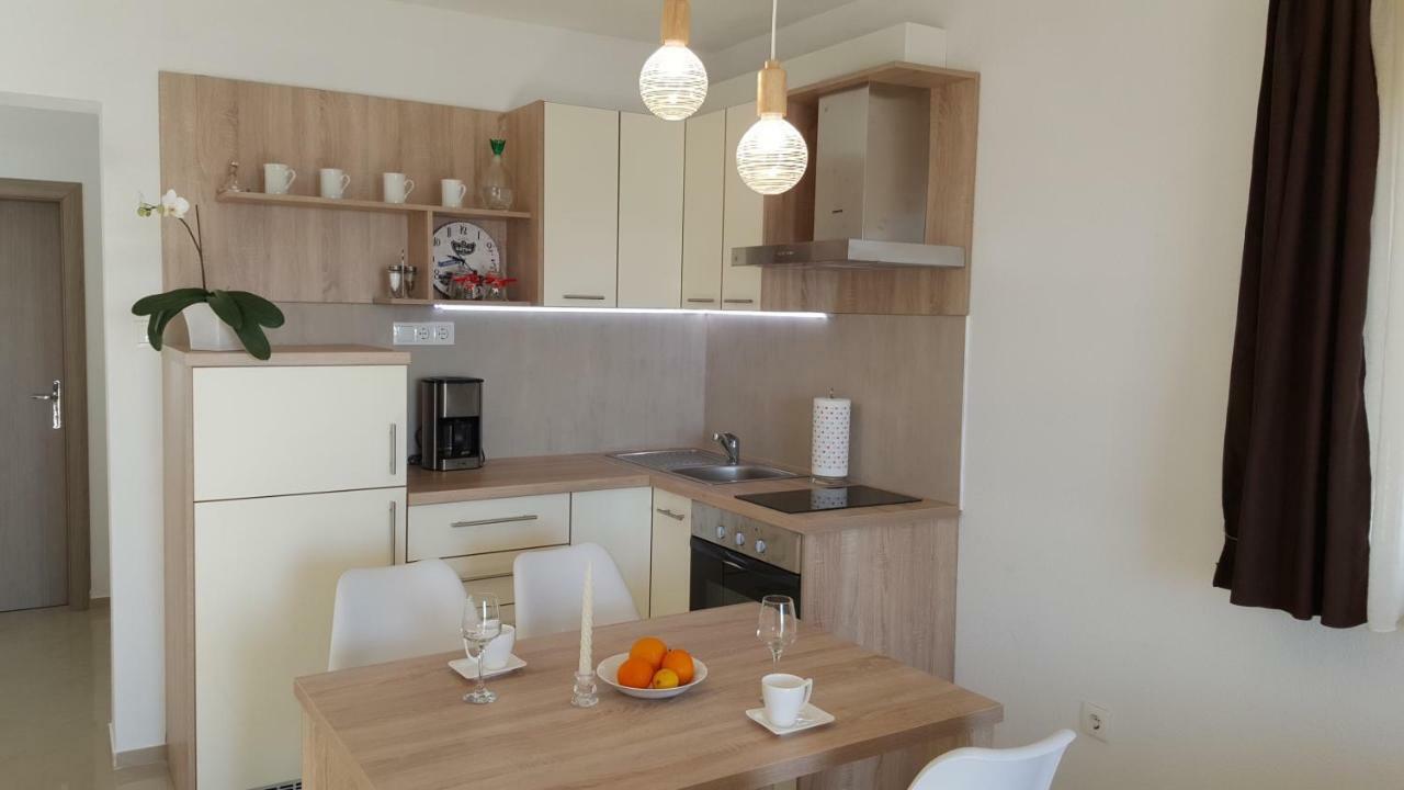 Apartments Anaivana Трогир Экстерьер фото