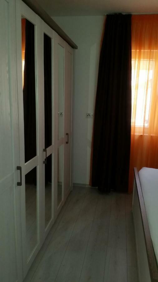 Apartments Anaivana Трогир Экстерьер фото