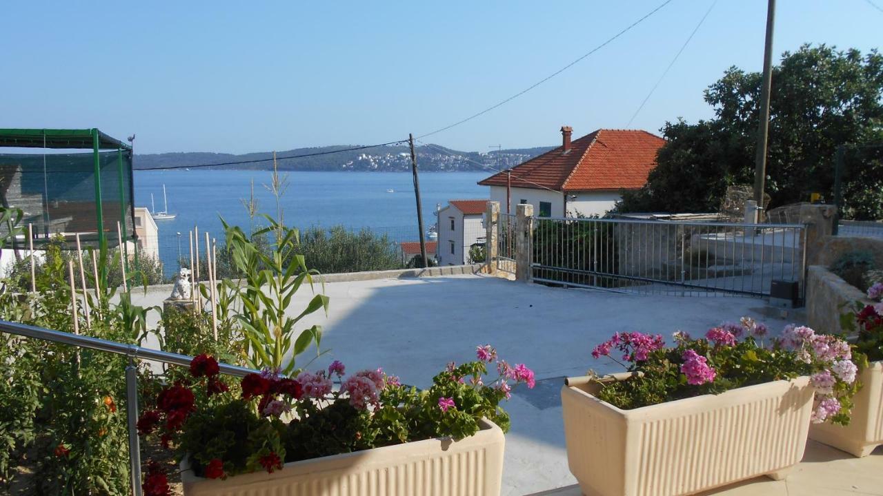 Apartments Anaivana Трогир Экстерьер фото