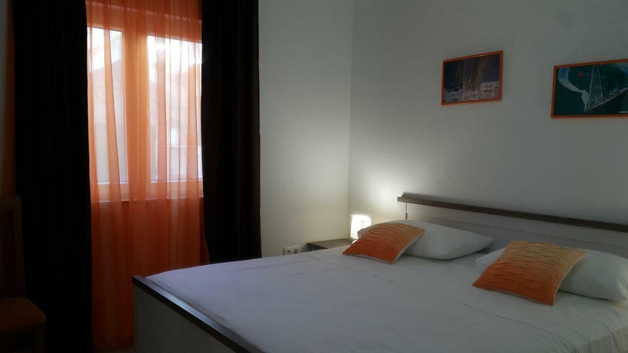 Apartments Anaivana Трогир Экстерьер фото